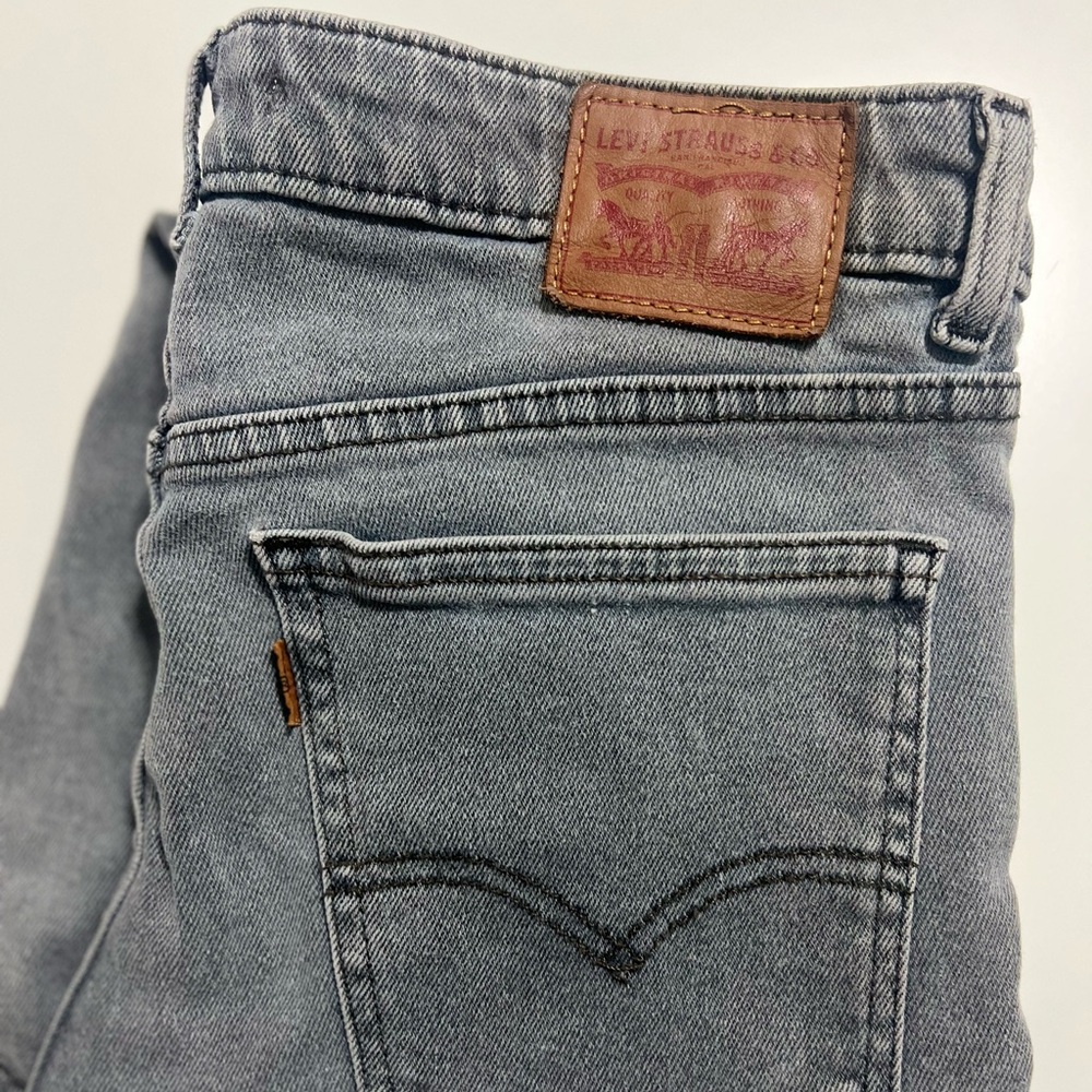Levi's Light Gray Denim Jeans